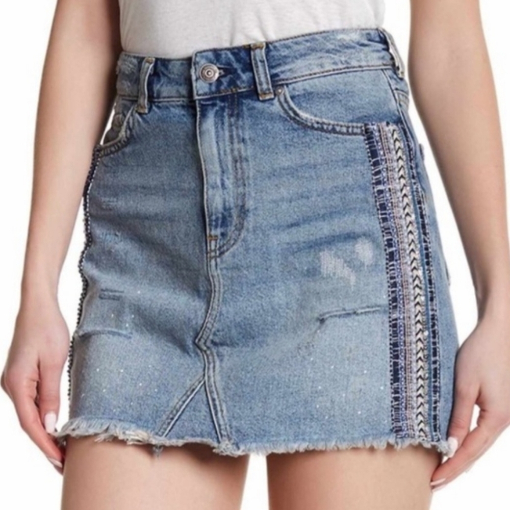 Free People Side Stripe Embellished Mini denim skirt cutoff distressed size 2